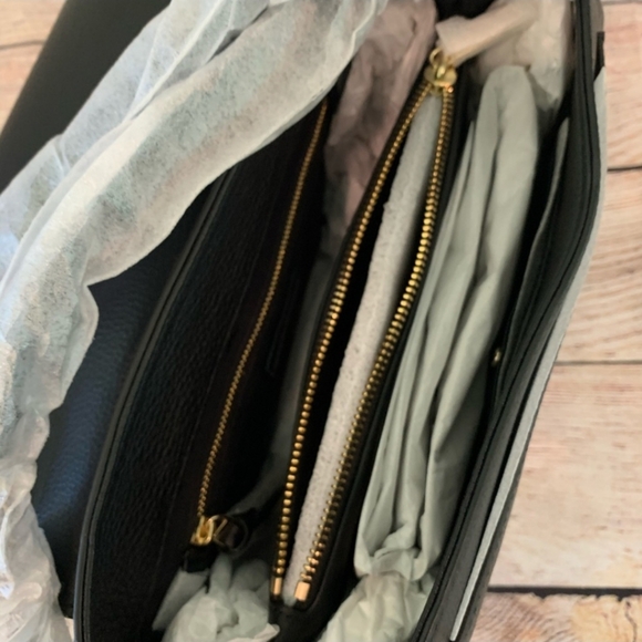 NWT Tory Burch Bombe Bag/ Leather/ Gorgeous - Picture 8 of 8